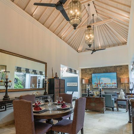 Mosan House - Unique Art-Filled Gem In Perfect Location A Short Walk From The Beach Or Seminyak Square Including Ac Office For Remote Working Bagian luar foto