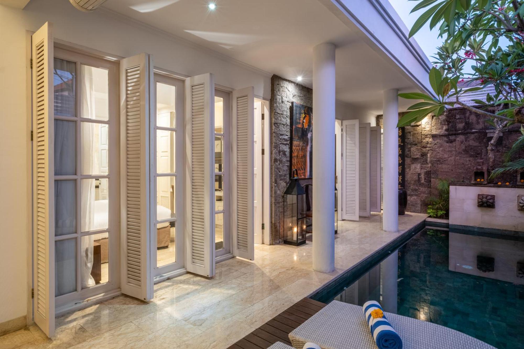 Mosan House - Unique Art-Filled Gem In Perfect Location A Short Walk From The Beach Or Seminyak Square Including Ac Office For Remote Working Bagian luar foto