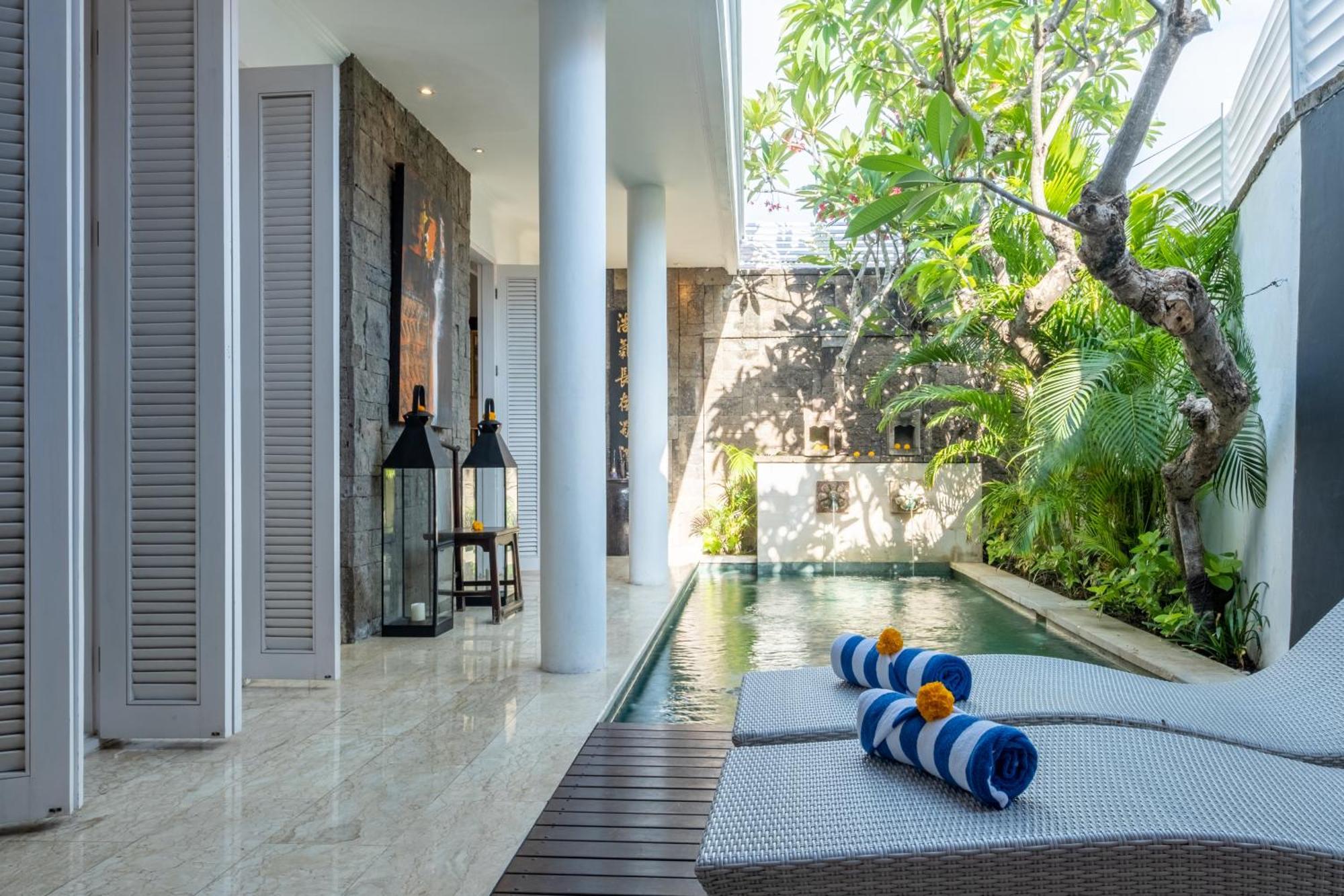 Mosan House - Unique Art-Filled Gem In Perfect Location A Short Walk From The Beach Or Seminyak Square Including Ac Office For Remote Working Bagian luar foto
