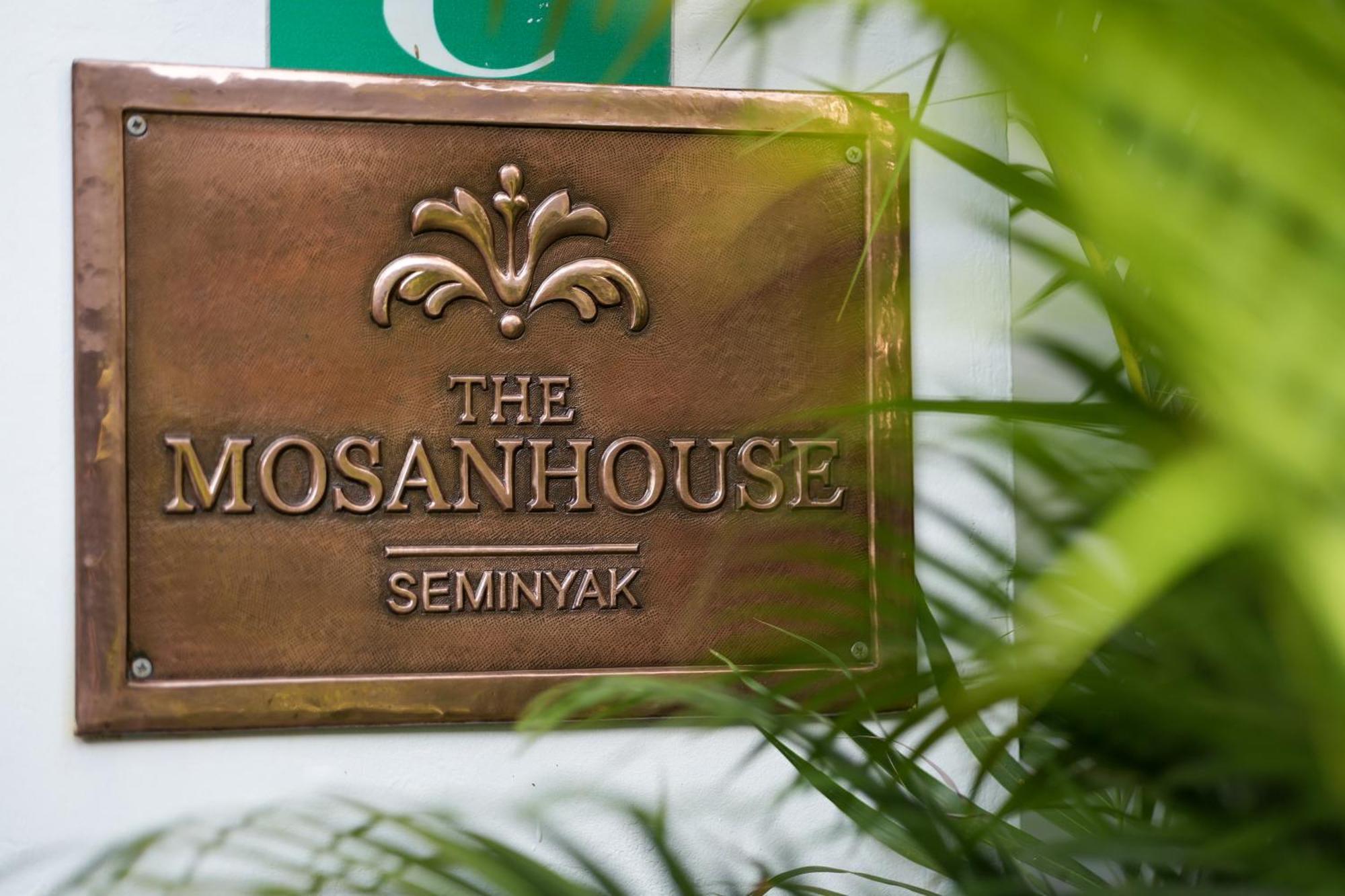Mosan House - Unique Art-Filled Gem In Perfect Location A Short Walk From The Beach Or Seminyak Square Including Ac Office For Remote Working Bagian luar foto